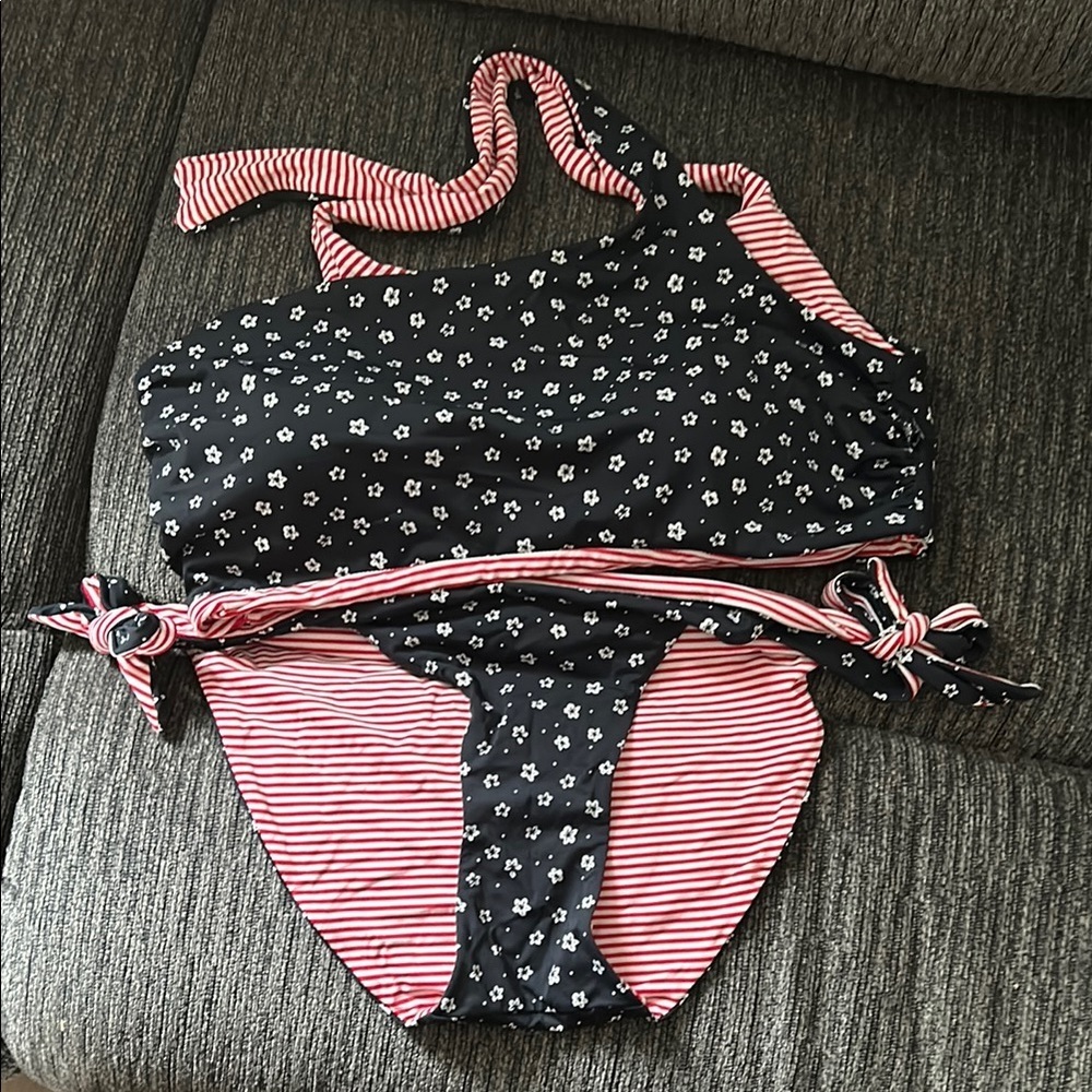 🔥🔥Marine flowers and red Striped reversible Bikini La vie en rose size M